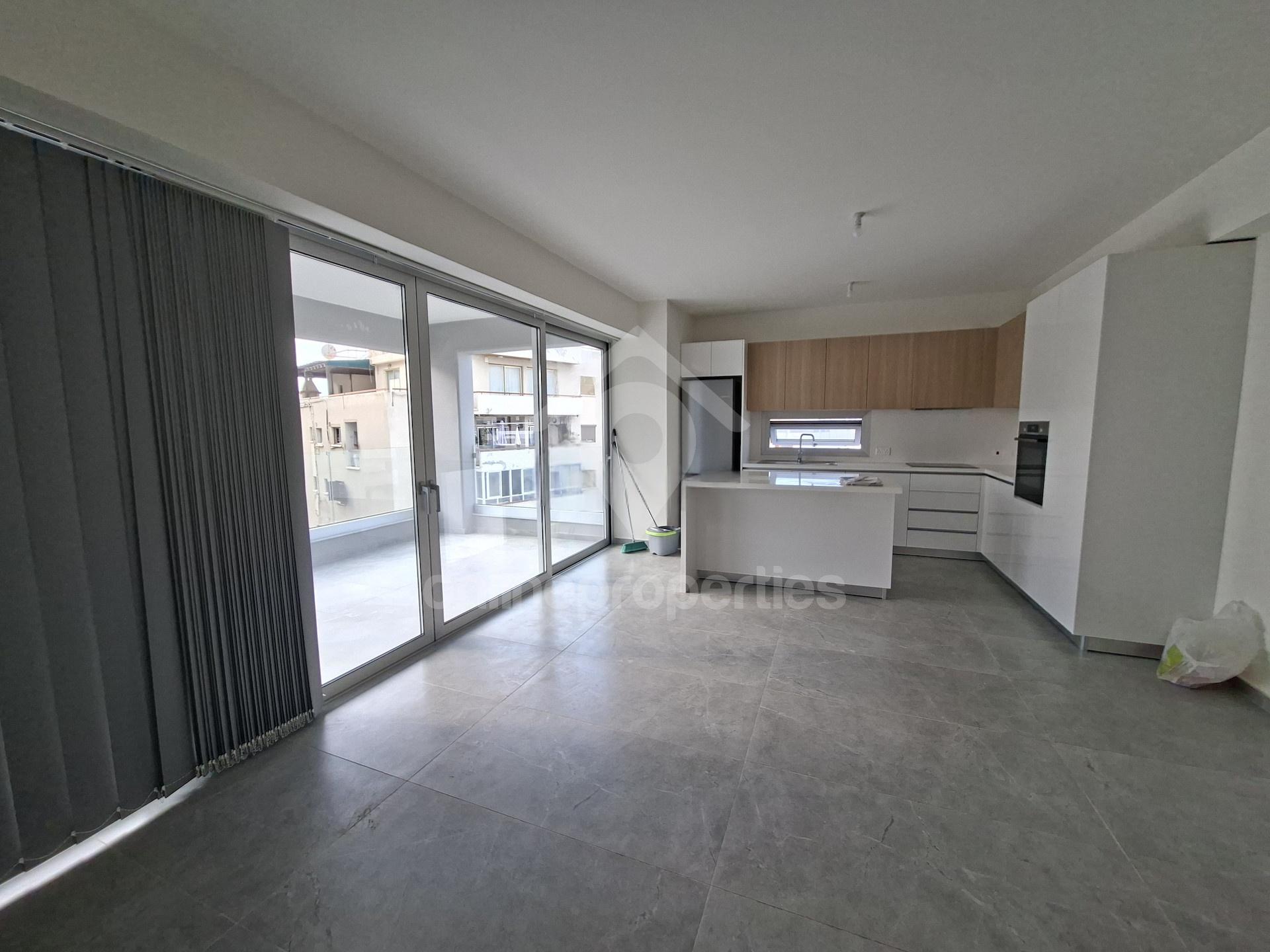 To change image, hover mouse over thumbnails below