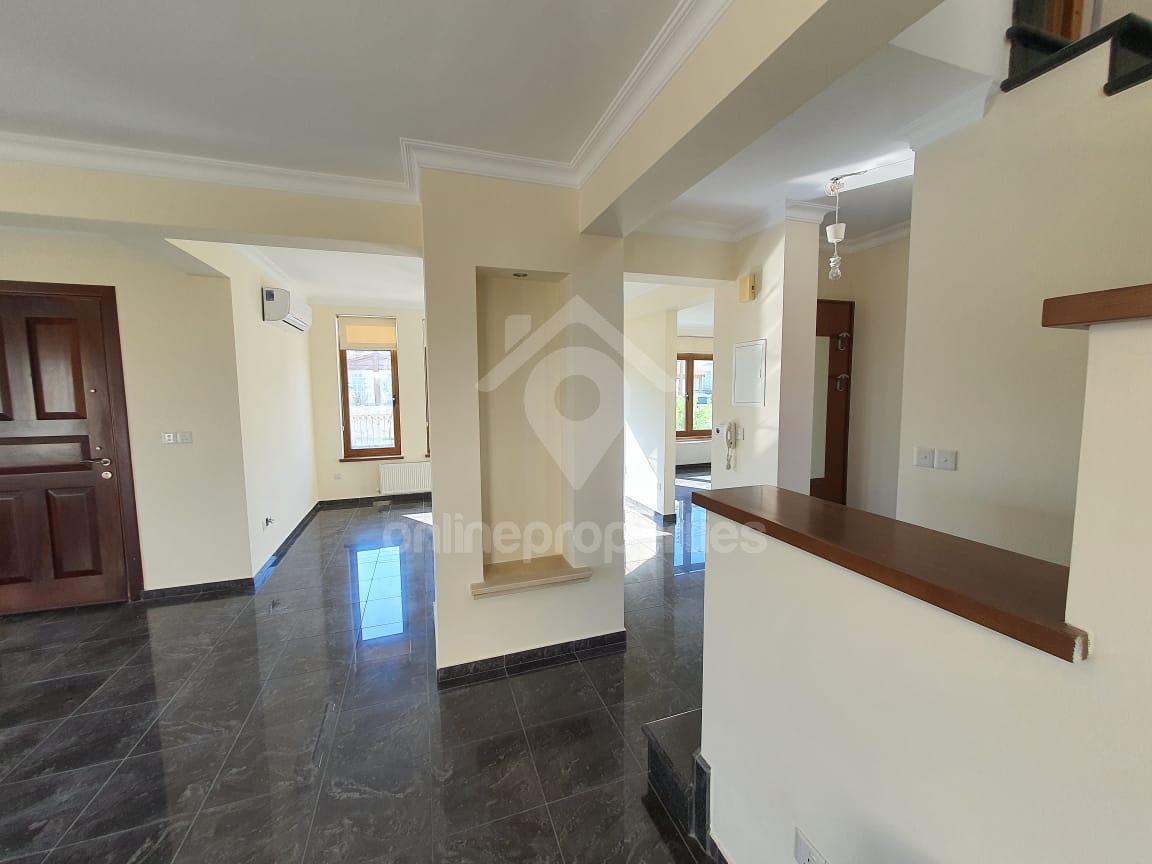 To change image, hover mouse over thumbnails below