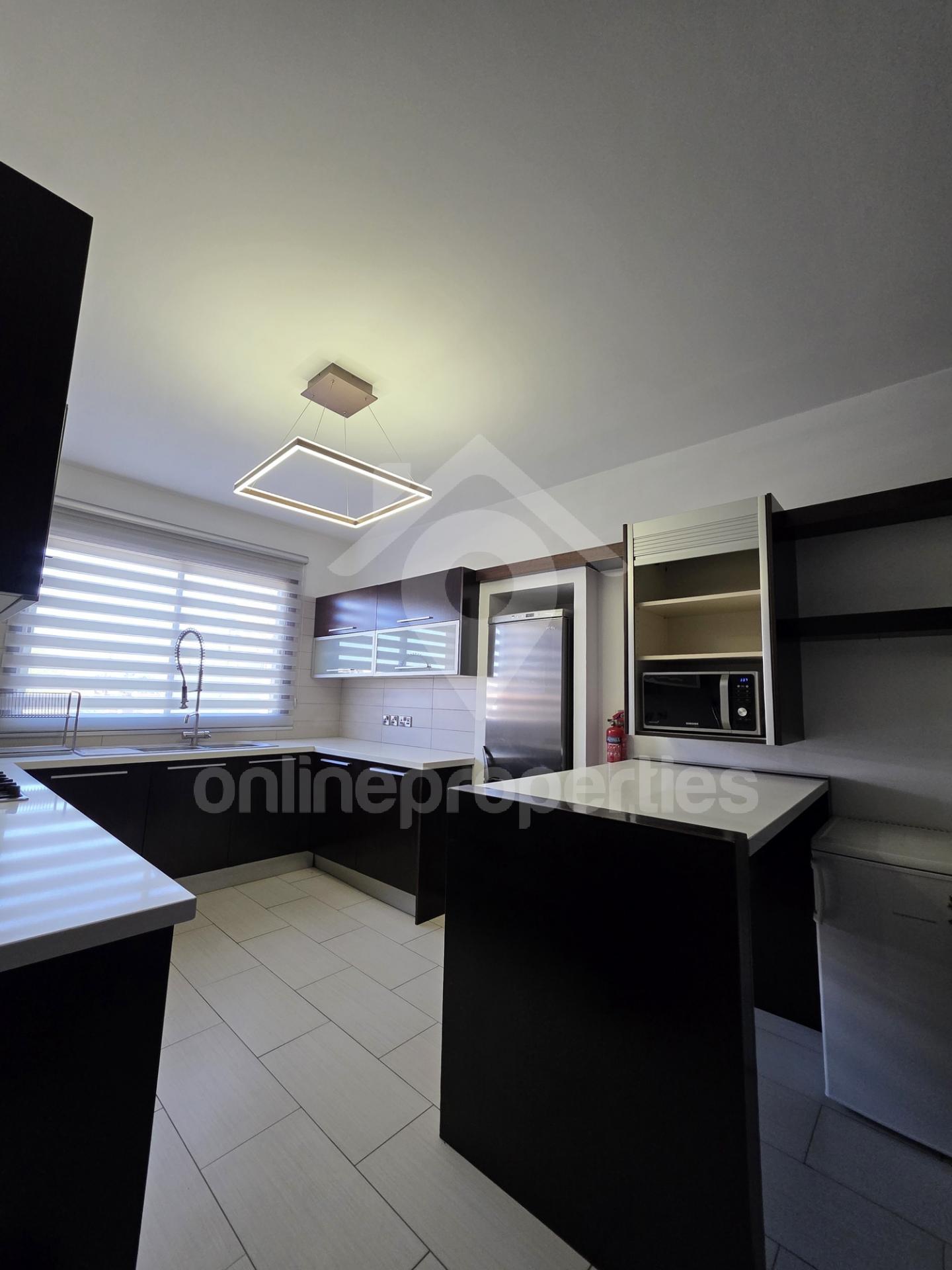 To change image, hover mouse over thumbnails below