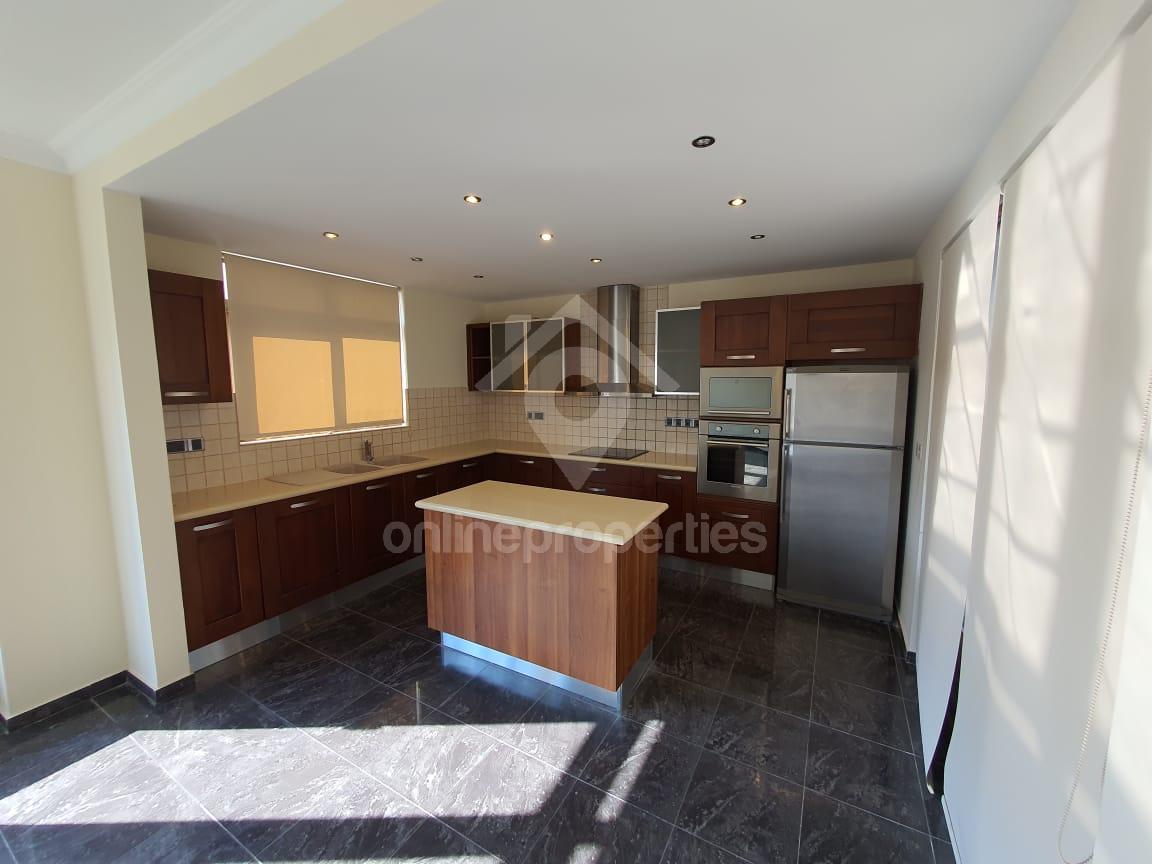 To change image, hover mouse over thumbnails below