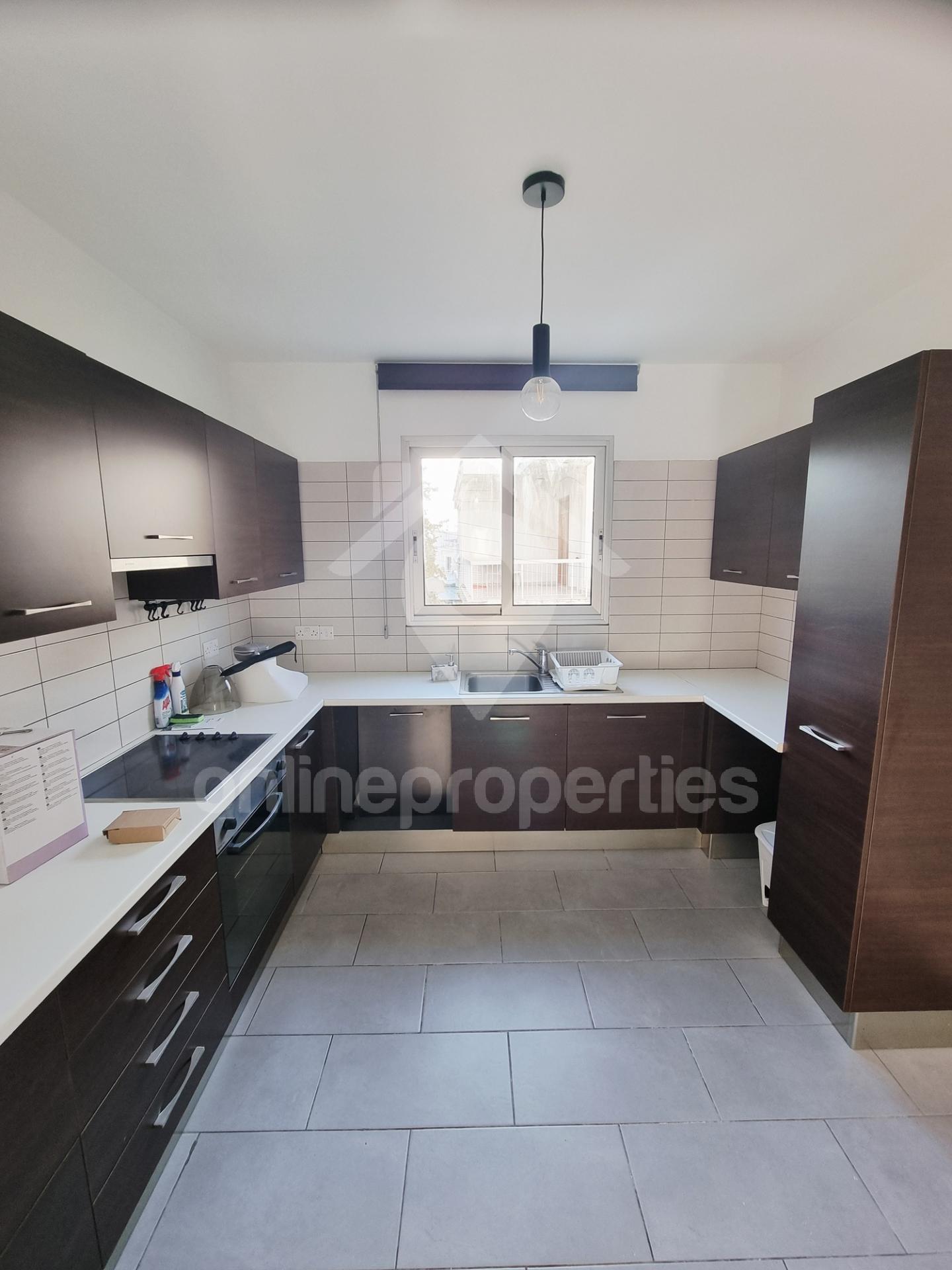 To change image, hover mouse over thumbnails below