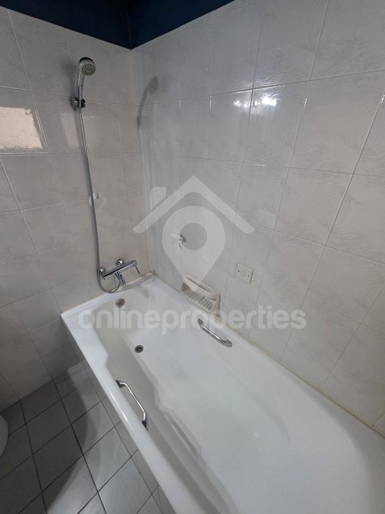 To change image, hover mouse over thumbnails below