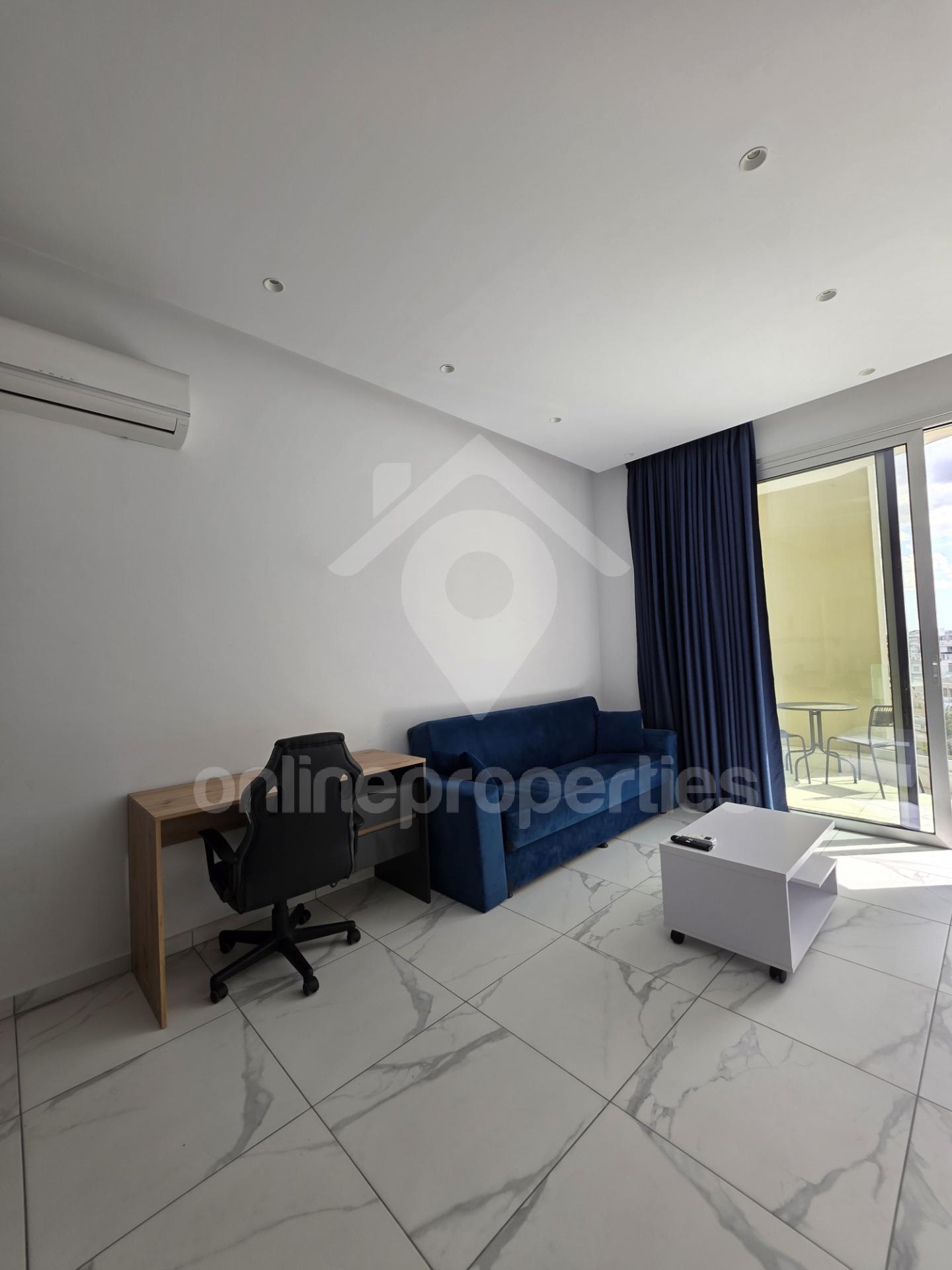 To change image, hover mouse over thumbnails below