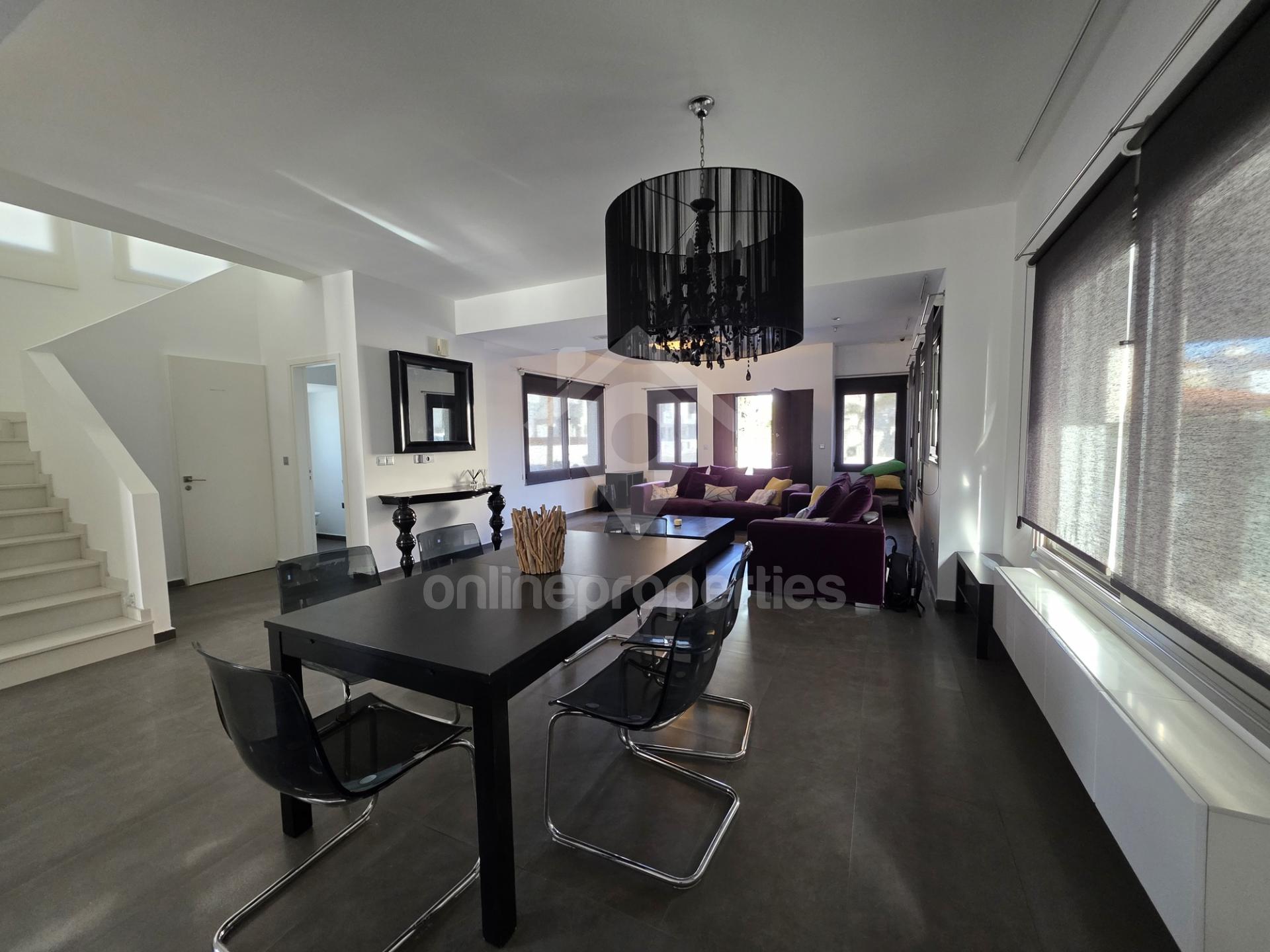 To change image, hover mouse over thumbnails below